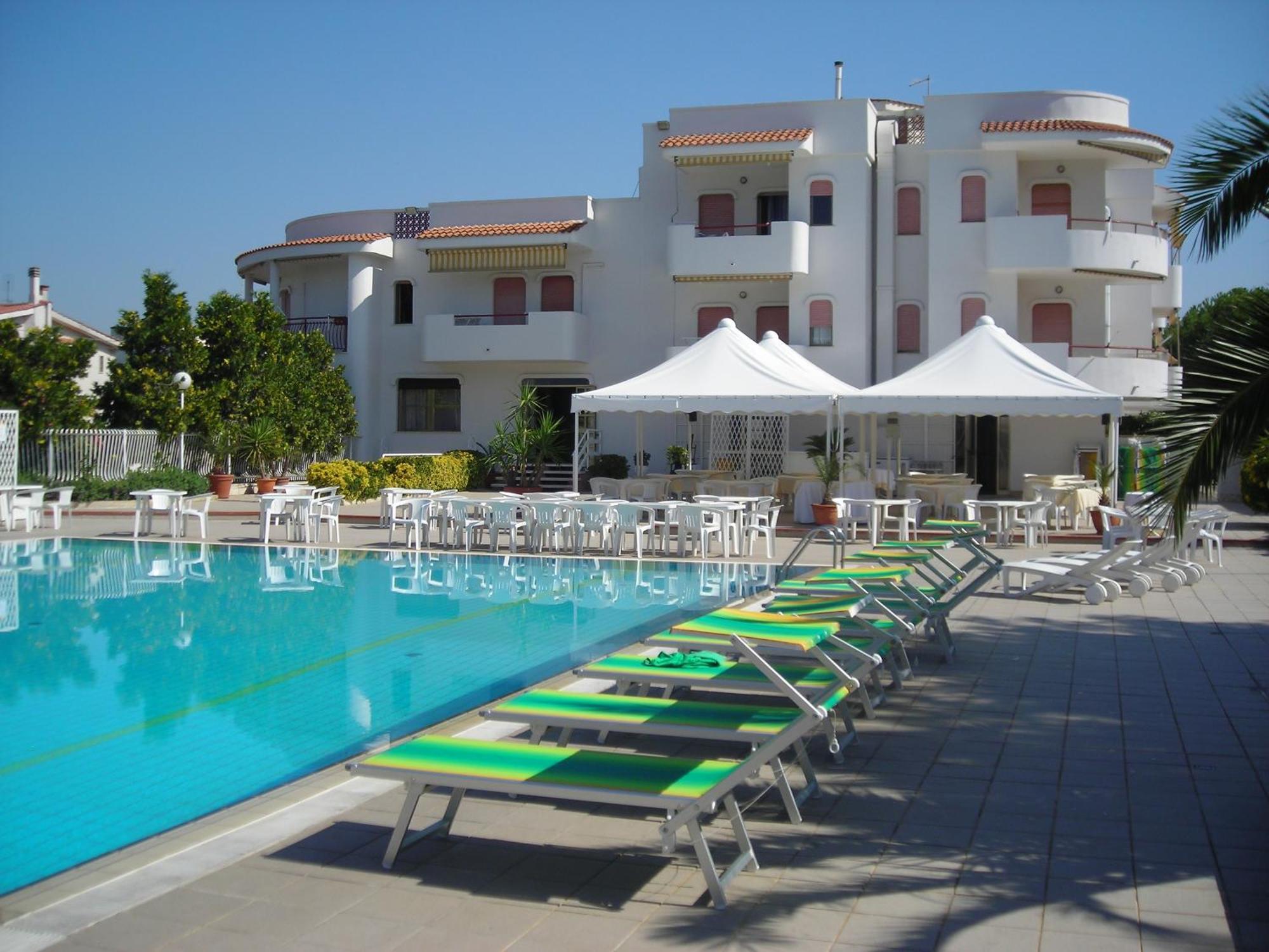 Residence Atlante Leporano Exterior photo